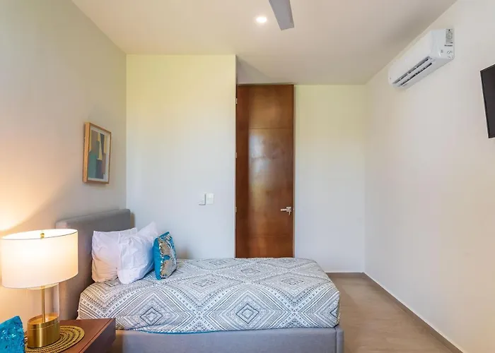Entire House- 3br With Private Roof Deck